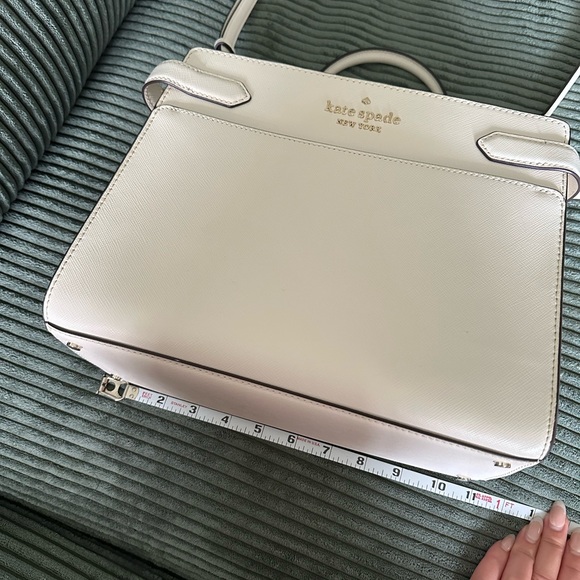 Cream Crossbody Tote Bag - Picture 6 of 8